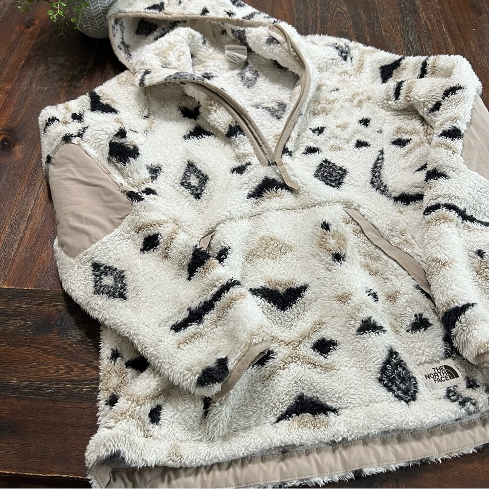 Sherpa pullover sweatshirt v neck zip pockets cream white black tan tribal Small - Picture 4 of 10